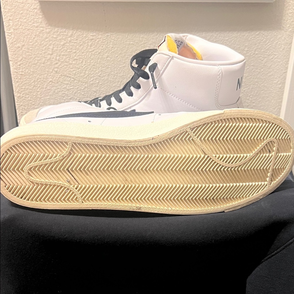 Nike Mid Blazer Men's White and Black High-Top Sneakers - Picture 4 of 8